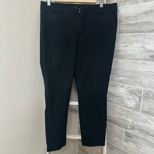 Old Navy High Waist Pixie in Black